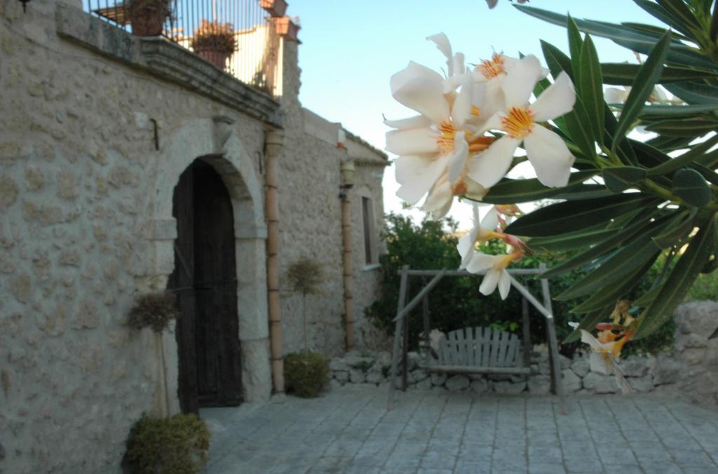 Agriturismo Baglio San Nicola Villa Naro Exterior photo